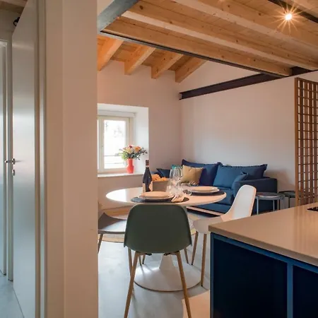 Apartment Altana *