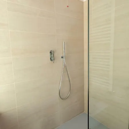 Altana Apartment *
