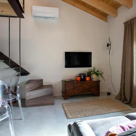 Altana Apartment *